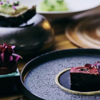 【Perfect for special occasions...!】Slowly enjoy fish and meat dishes ◆ 8,800 yen (tax included) course ◆