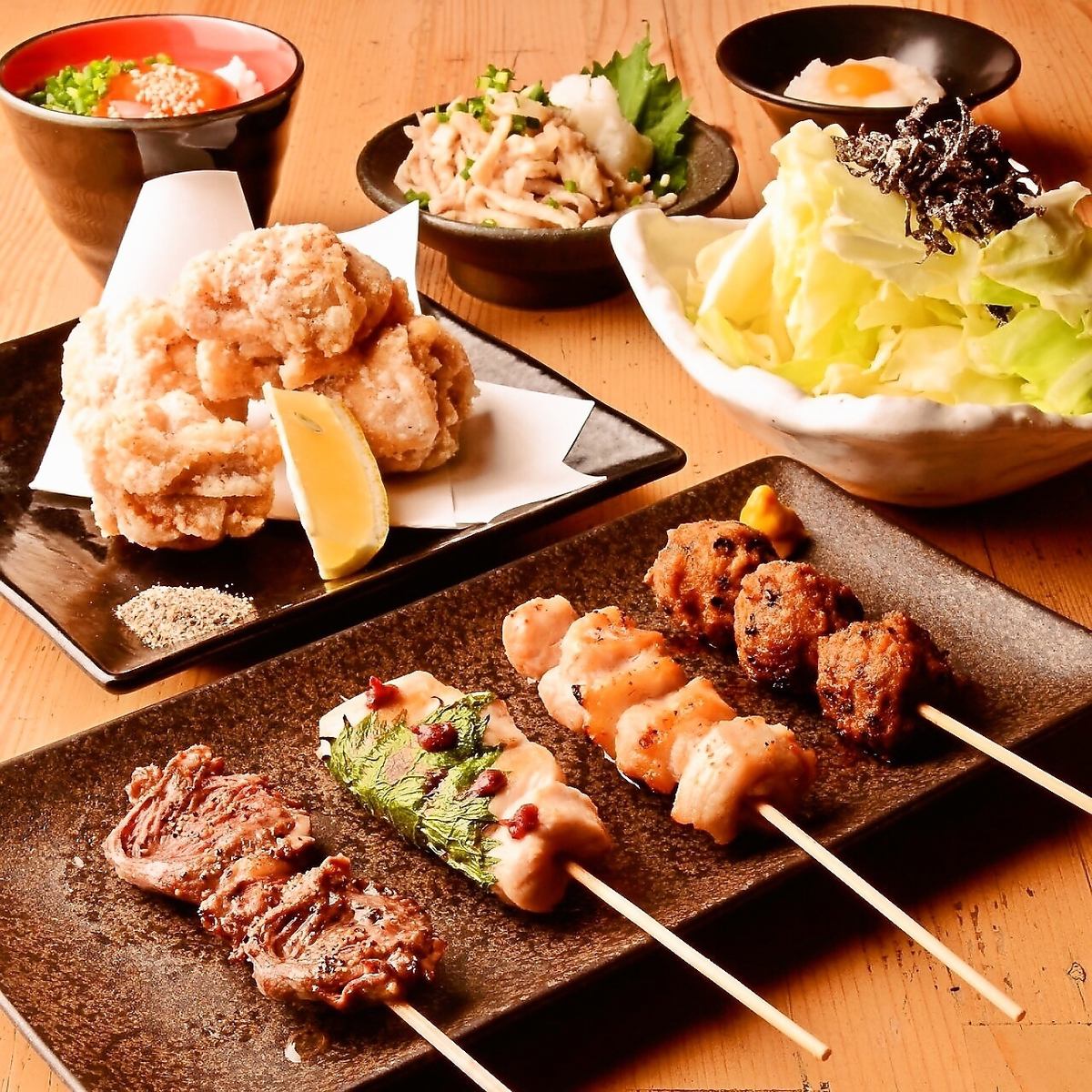 Yakitori grilled over binchotan charcoal is exquisite! Crispy on the outside and juicy on the inside!
