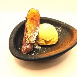 さつま芋ブリュレのバニラアイス添え＜1人前＞