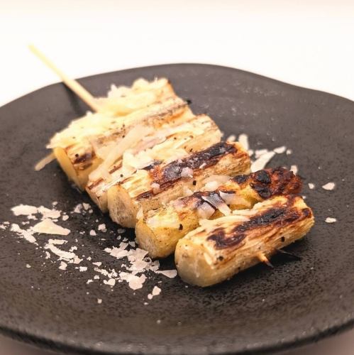 ホワイトアスパラの炭焼き串＜1本＞