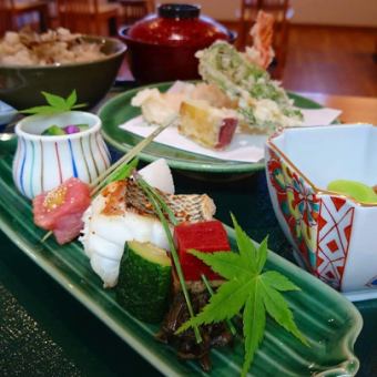 九月午餐【Ajiwai Gozen 2,200日圓（含稅、不含服務費）】