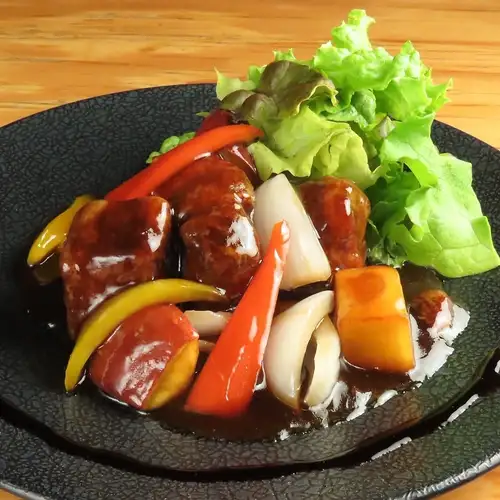 柔らか角煮の黒酢豚