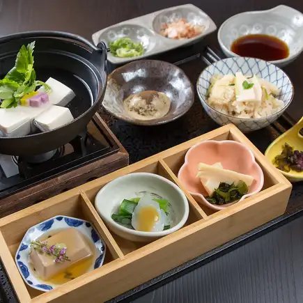 【昼限定】湯豆腐とおばんざいを楽しめる◎京御膳3600円(税込)