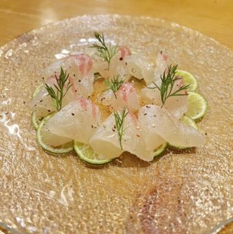 真鯛とすだちの塩カルパッチョ