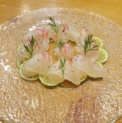 真鯛とすだちの塩カルパッチョ