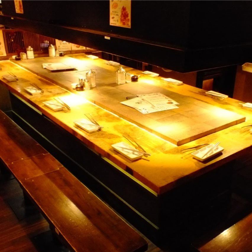 Let's enjoy yakiniku together in a calm atmosphere!