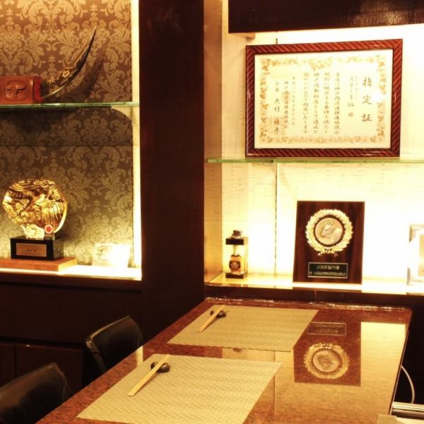 The spacious counter seats where you can enjoy Kobe beef with your five senses are recommended for dates and anniversaries!