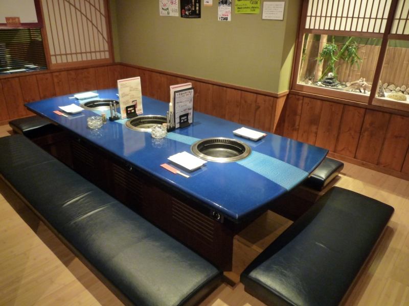 Recommended for banquet courses and the like! A private room with a digging tatami room at the back of the shop.Since it is OK for up to 12 people, it is also ideal for a company welcome party and a yakiniku drinking party with friends.Here is a banquet with a higher level of satisfying BBQ!
