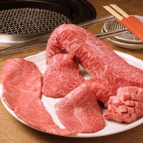 【☆ 예약 접수 중 ☆】 전국의 최고급 A5 등급 암소 고집 양질의 고기를 합리적인 가격으로 제공 ◎