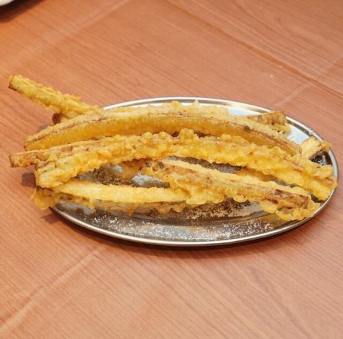 Raw burdock tempura