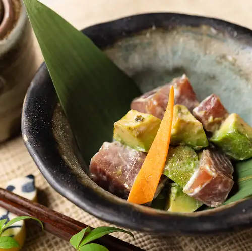 Tuna and avocado salad with wasabi mayonnaise dressing