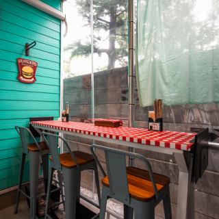 《お1人様でも気兼ねなくご利用いただけるカウンター席です◎》