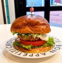 5月限定★瀬戸内レモンのザクザク!メンチカツバーガー(単品)