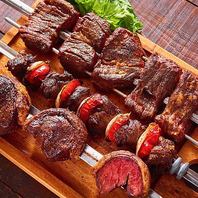 Churrasco and roast beef all-you-can-eat courses are available★