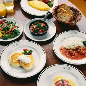 【New!!BREAKFAST/예약 한정】 스파클링 와인 or 카페라테 첨부