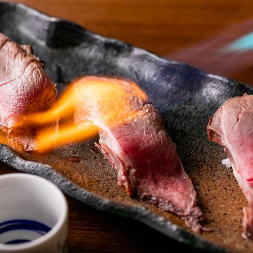 Seared beef sushi (6 pieces)