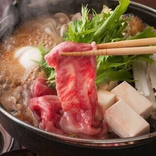 "Japanese Black Beef Sukiyaki Course" with 2 hours of all-you-can-drink for 6,000 yen