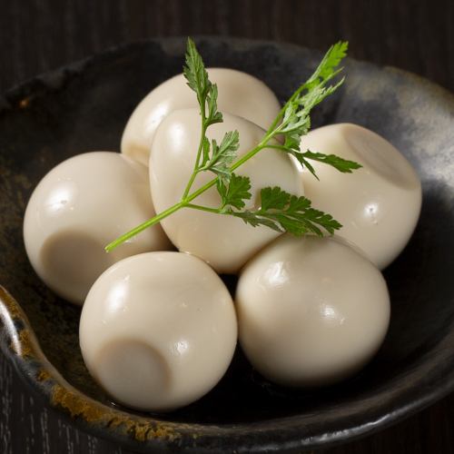 메추라기 소금 폰 식초 절임