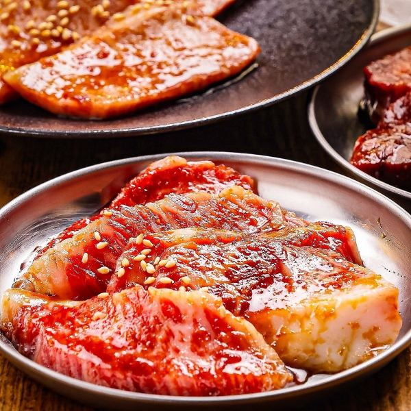 ホルモンだけじゃない♪精肉店直営だからこそできる技術で最高のお肉をご提供させていただきます。