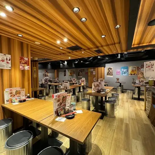 Open until 3 AM! A photogenic space