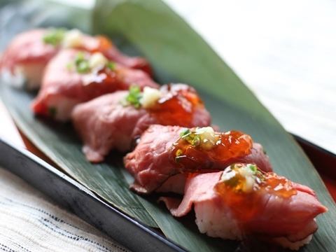 ●5 pieces of meat sushi