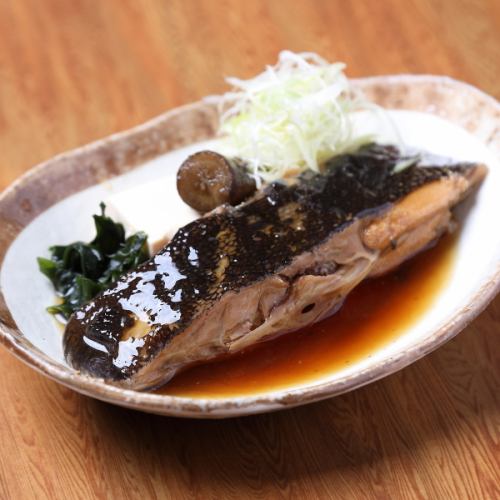 ふっくら身の詰まった自慢の煮付け