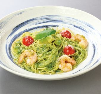 海老とアボカドフレッシュバジルのジェノベーゼ