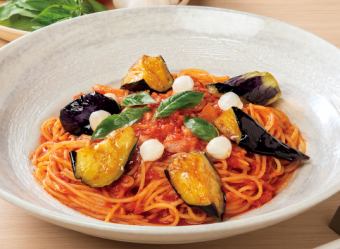 モッツアレラチーズとなすの完熟トマトスパゲッティ