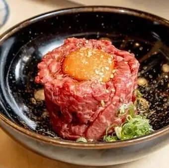黒毛和牛ユッケ
