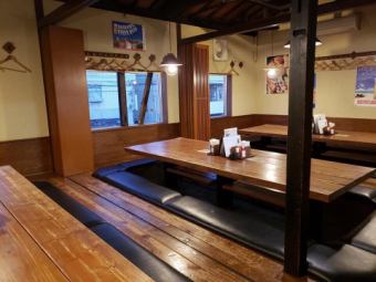 Tatami seats.Banquets for up to 35 people are possible.