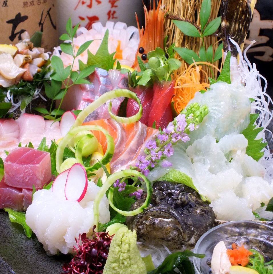 市場直送生魚片6種拼盤×炭烤串9種3,500日元，附120分鐘無限暢飲