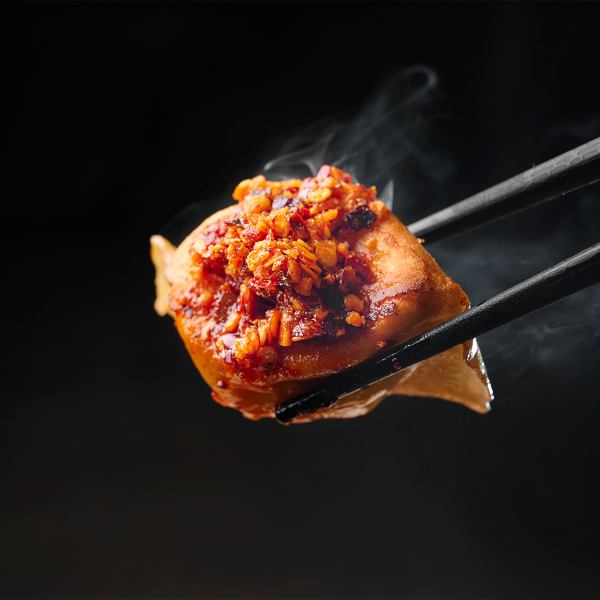 焼き餃子380円～ご用意。オリジナルの餃子11種食べ放題も。