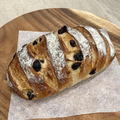 Meal bread (raisins)