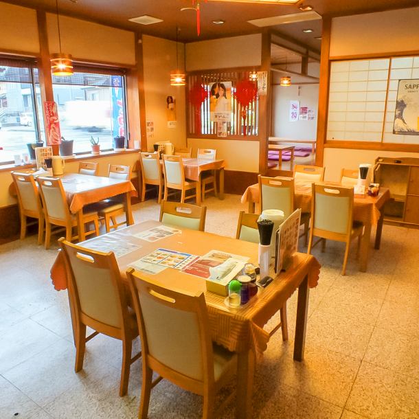 There are various seats on the first floor, such as tables, tatami rooms, and private rooms.There is also a counter, so even one person is ◎! The tatami room is a flat type that you can rest assured even with small children.Private rooms vary in size, so please feel free to contact us.