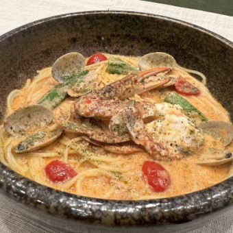 渡り蟹のビスクスープパスタ