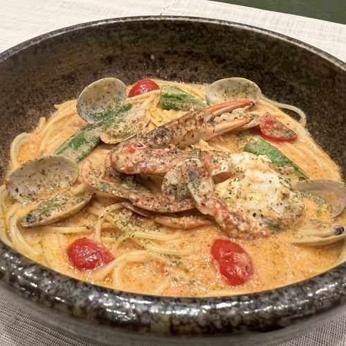 渡り蟹のビスクスープパスタ