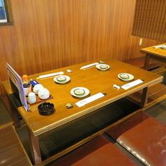 We have private seating with sunken kotatsu seats that you can use for various occasions, such as banquets with friends or after work! Enjoy food and drinks in our restaurant, which has a somewhat safe atmosphere!