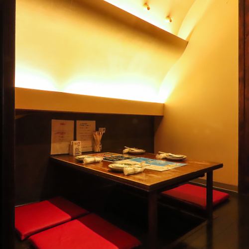 ゆっくり寛げる個室席もご用意!各種宴会におすすめ☆