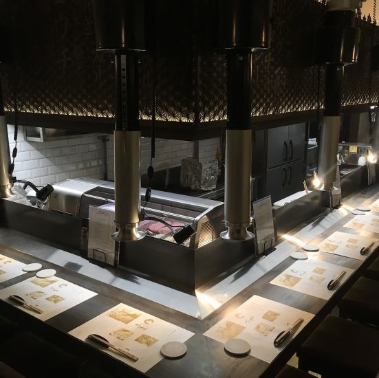 洗練された店内はデートにもピッタリです。高級和牛を是非。