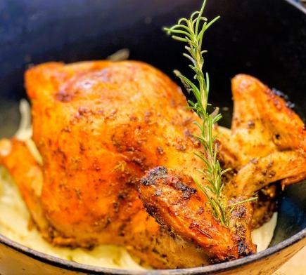 Leave the end of the year to Tokyo Oven! Enjoy our famous roast chicken! End of year party plan