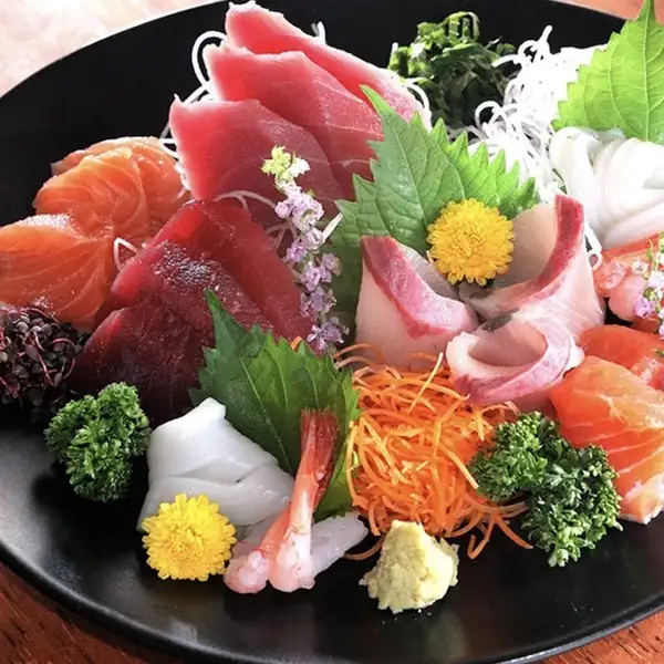 【毎日新鮮鮮度抜群】市場直送お造り5種盛り～旬のお魚を堪能～