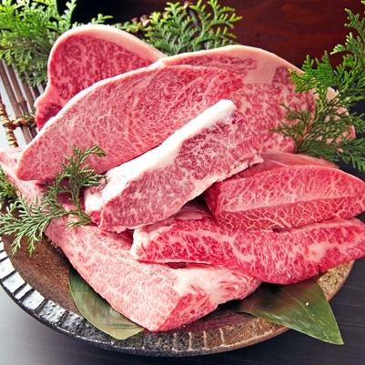 拘りの炭火で食す和牛革命！圧倒的肉質の和牛&大満足のボリュームの衝撃をご賞味あれ