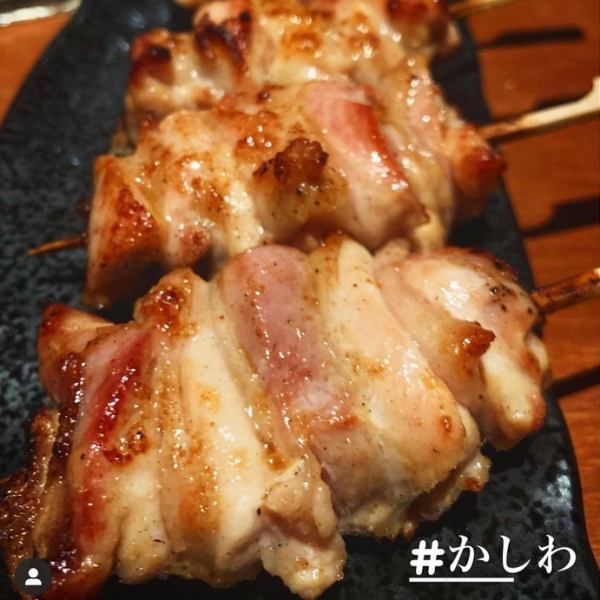 [Donku's signature menu! Yakitori! "Kashiwa" plump and juicy♪] 200 yen per piece (tax included)
