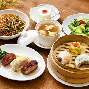 【満腹コース】香港点心&焼味3種盛りを満喫!2時間飲み放題追加OK! (20時以降20%OFF!!)