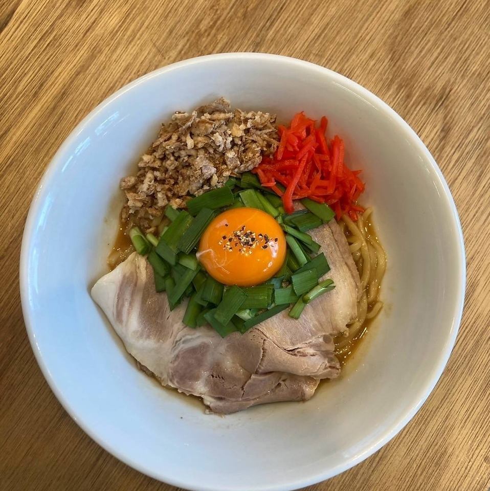 4種類のラーメンあり。お好みの一品をお愉しみいただけます！