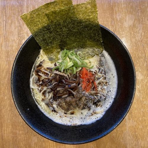 黒豚骨ラーメン