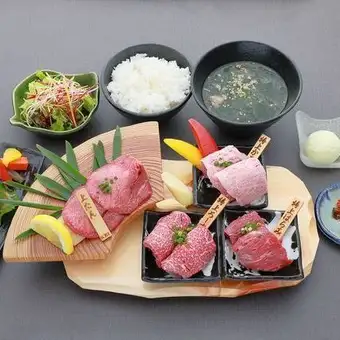 朝月　あさづき【個室確約】和牛焼肉 慶 3980円(税込)ランチ　個室専用ランチコース