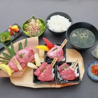 月華　げっか【個室確約】和牛焼肉 慶 5500円（税込）ランチ　個室専用コース