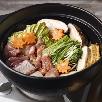2人以上请点餐！暖心的时道推荐鸡肉寿喜烧套餐 2,800日元（含税）