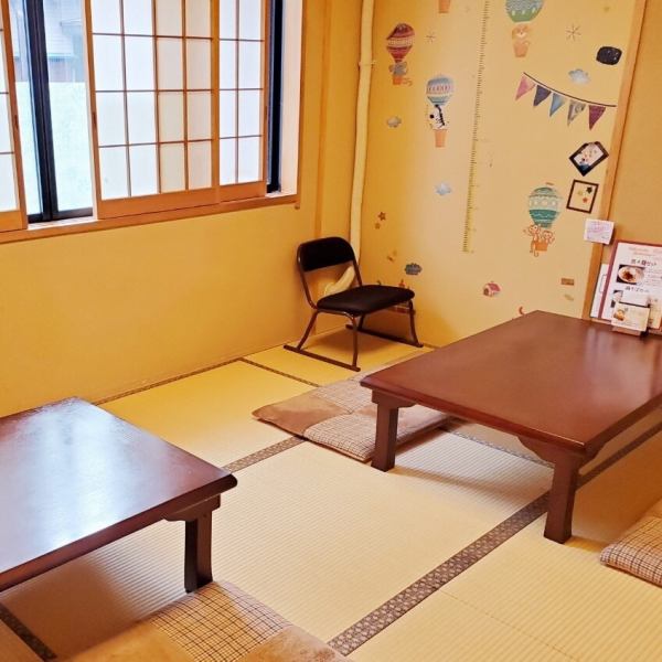 [The tatami room is popular, so please call us to confirm.] We also have a tatami room on the left side of the entrance.◎The tatami room can be reserved for up to 6 people.
